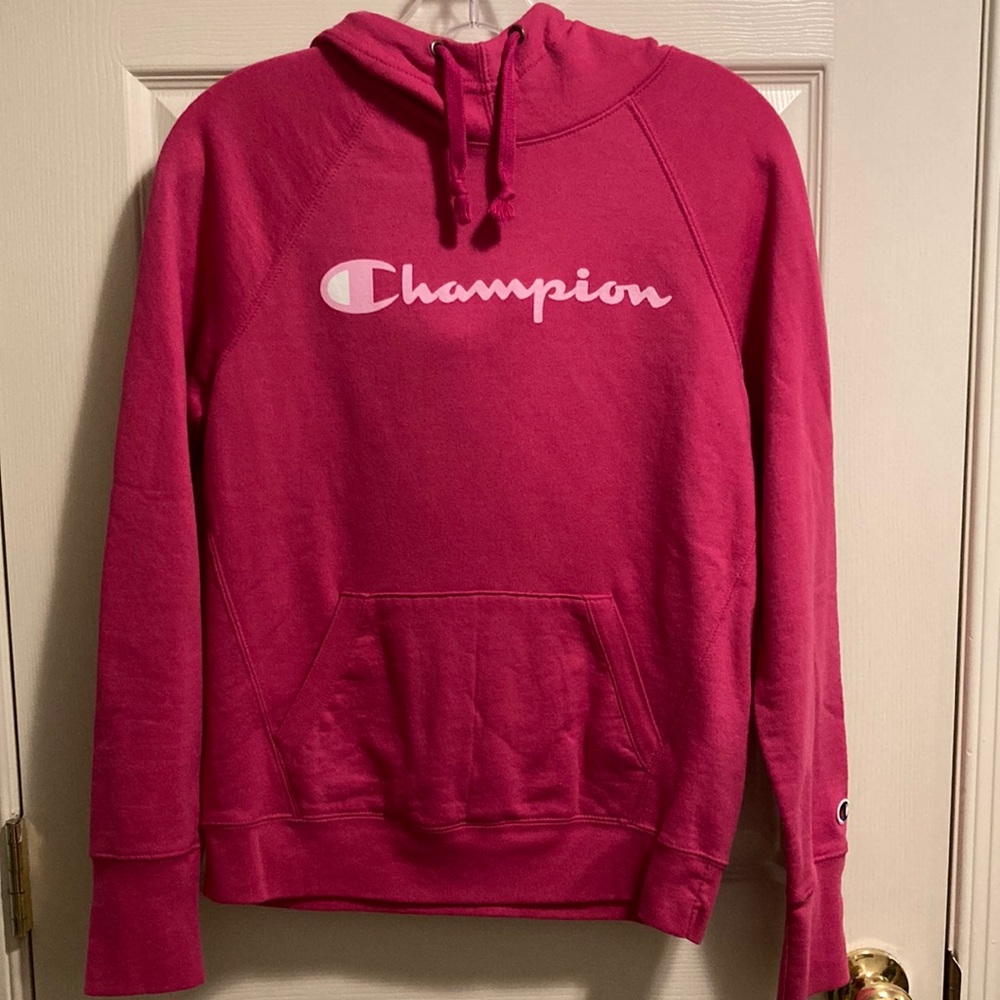 🟩🟩 Champion Women’s Basic Logo Pink Hoodie (size XS)